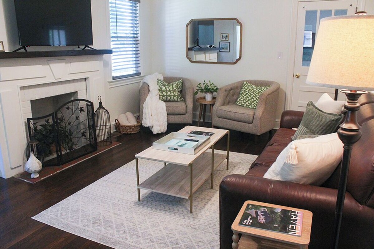 Photo 3 of Just updated! Downtown Greer house. Walk to downtown shops. Fenced in backyard