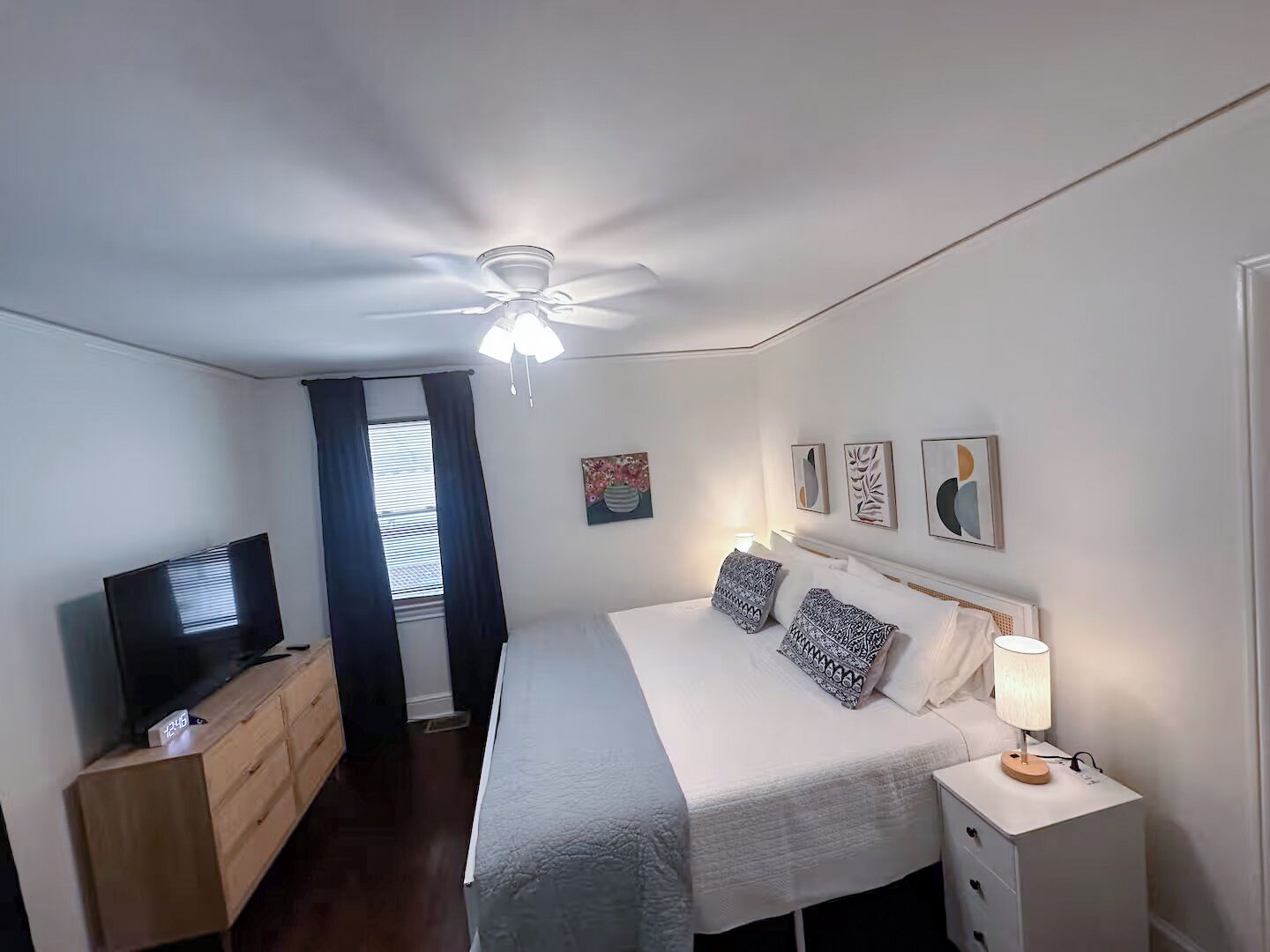 3 bedrooms, free WiFi, bed sheets