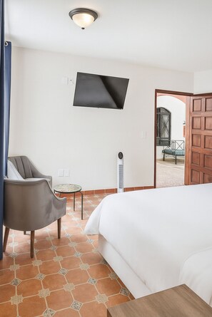 Bureau, Wi-Fi gratuit, draps fournis