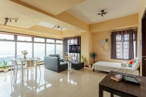 1 bedroom, iron/ironing board, bed sheets, wheelchair access