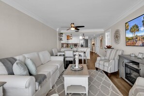 TV - Bluewater Resort 406 (Myrtle Beach)