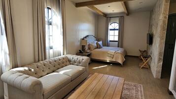 1 slaapkamer, een strijkplank/strijkijzer, wifi