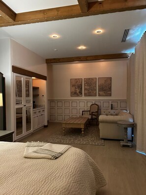 Iron/ironing board, WiFi