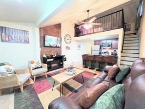 Unclassified image, 2 of 19, button