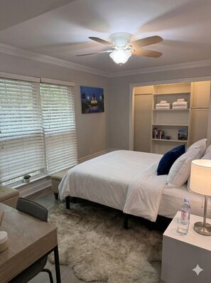 Unclassified image, 4 of 10, button