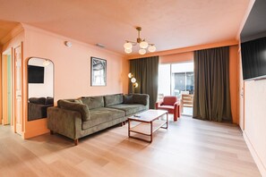 Televisie en een kantoor