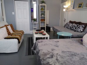 1 chambre, fer et planche à repasser, Wi-Fi, draps fournis