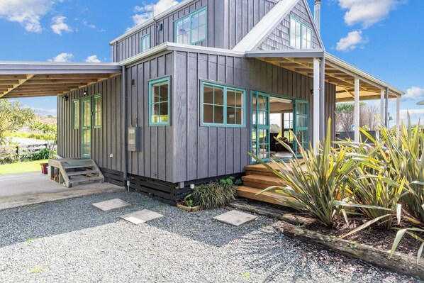 Exterior - Cove Family Haven - Waipu Holiday Home (Waipu)
