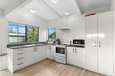 Cove Family Haven - Waipu Holiday Home