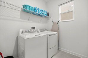 Interior - 6 Bedrooms/ 5 Bathrooms/ Champions Gate (601 SB) (Davenport)