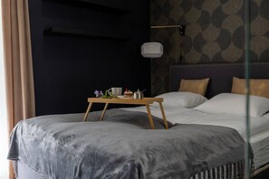1 chambre, bureau, fer et planche à repasser, Wi-Fi
