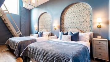 2 chambres, bureau, fer et planche à repasser, lit parapluie