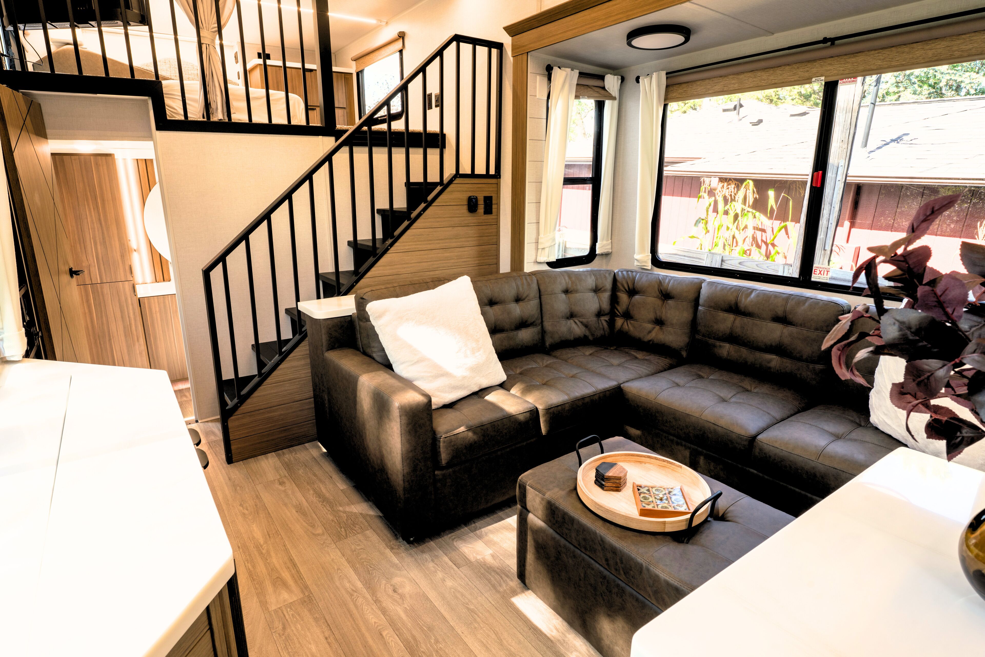 Smart TV, fireplace, stereo