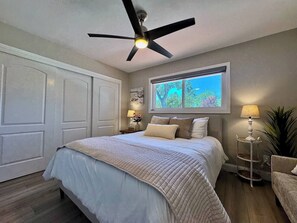 3 dormitoris, escriptori, planxa i posts de planxar i wifi 