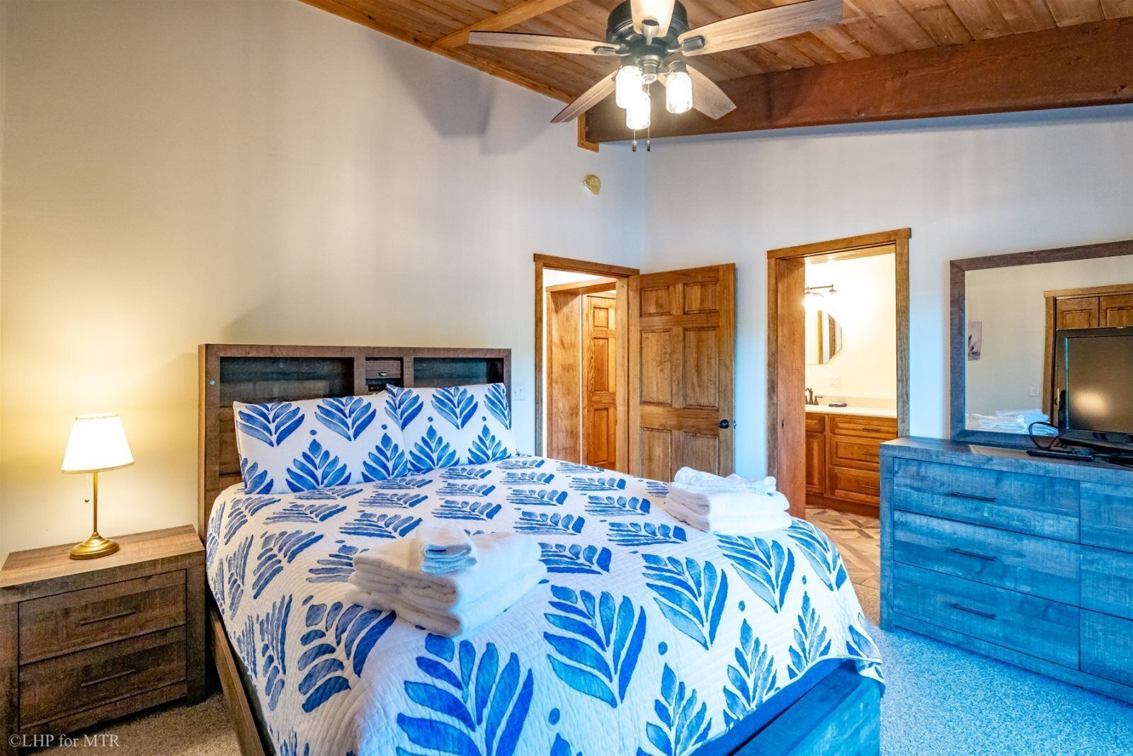 7 bedrooms, free WiFi