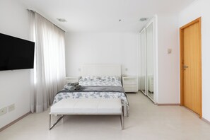 Comfort Apartment, City View | Blackout drapes, iron/ironing board, free WiFi