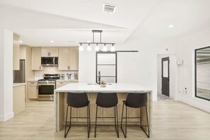 Unclassified image, 5 of 35, button