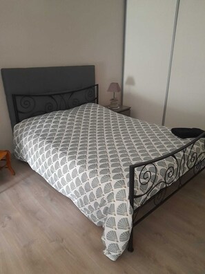 1 Schlafzimmer, Bügeleisen/Bügelbrett, Internetzugang, Bettwäsche