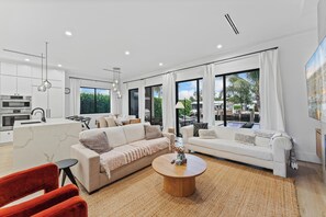Smart TV, fireplace, computer monitors