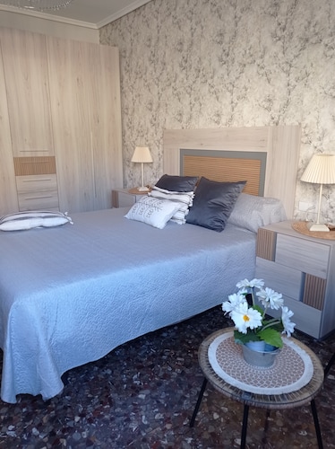 Holiday apartment located halfway between DINOPOLIS AND ALBARRACIN