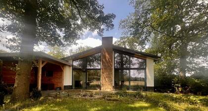Luxury recreation house in the middle of a wooded area (31f)