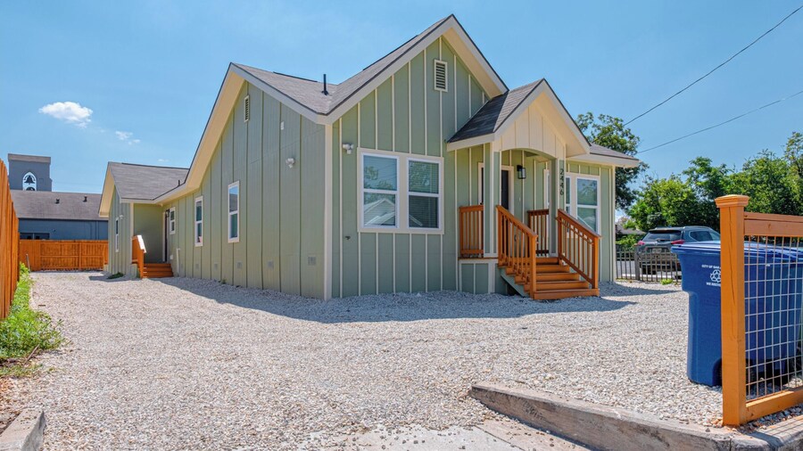 Generous 5br/3ba Haven Close to Alamo & Riverwalk!