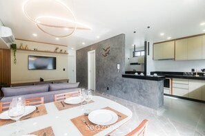 Basic Apartment | Bahagian dalam