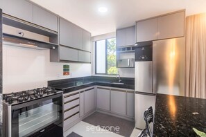 Basic Apartment | Private kitchen - Full Stay With Pool Just 350m From the Beach in Porto Seguro PRY (Porto Seguro)