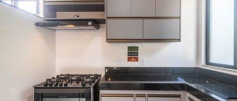 Basic Apartment | Private kitchen