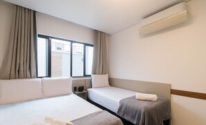 Basic Apartment | 2 bedrooms, free WiFi - Full Stay With Pool Just 350m From the Beach in Porto Seguro PRY (Porto Seguro)