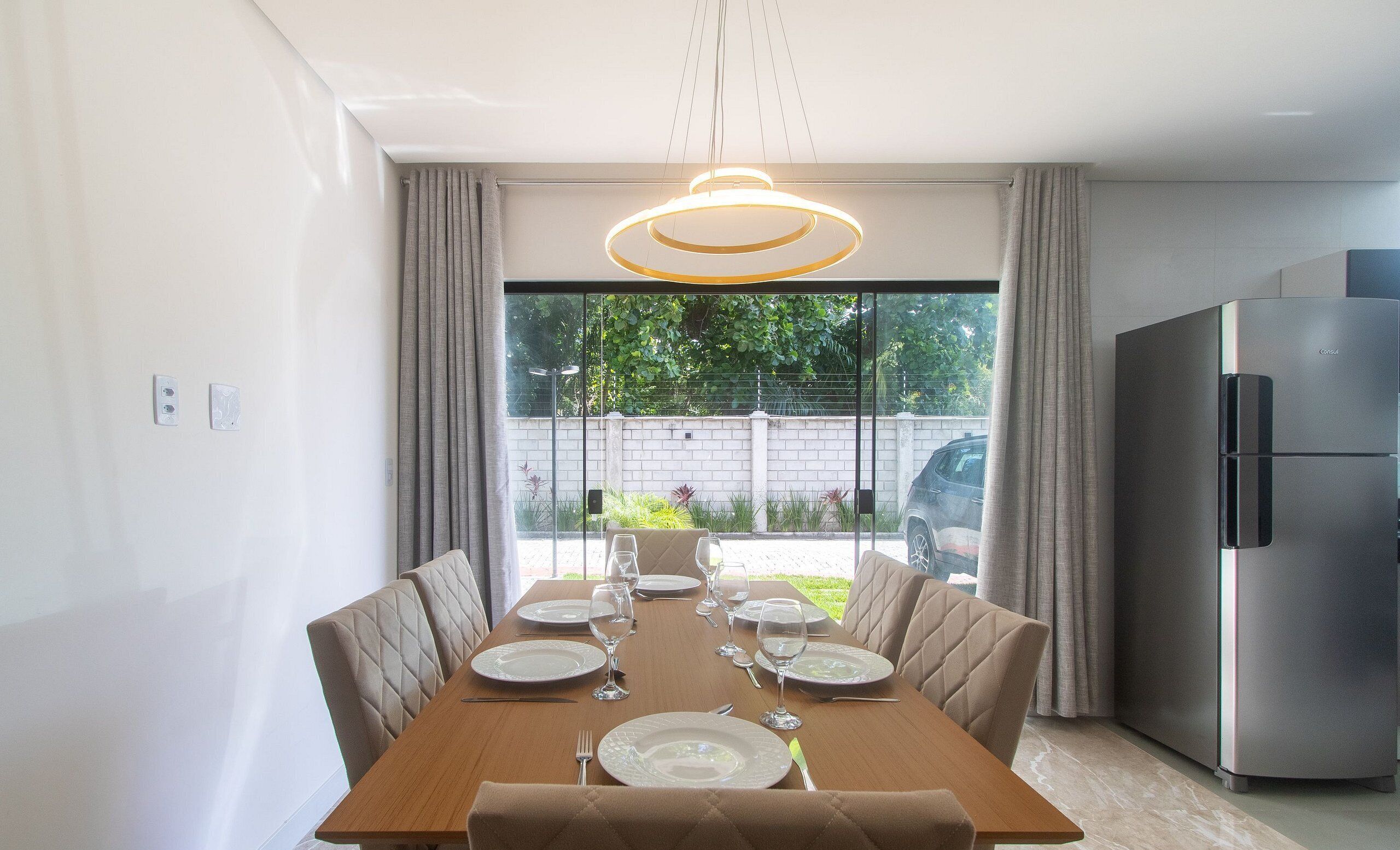 Basic Apartment | Dining