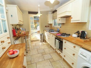 Dishwasher, cookware/dishes/utensils