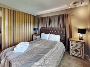 Condo (1 Bedroom) | Property amenity