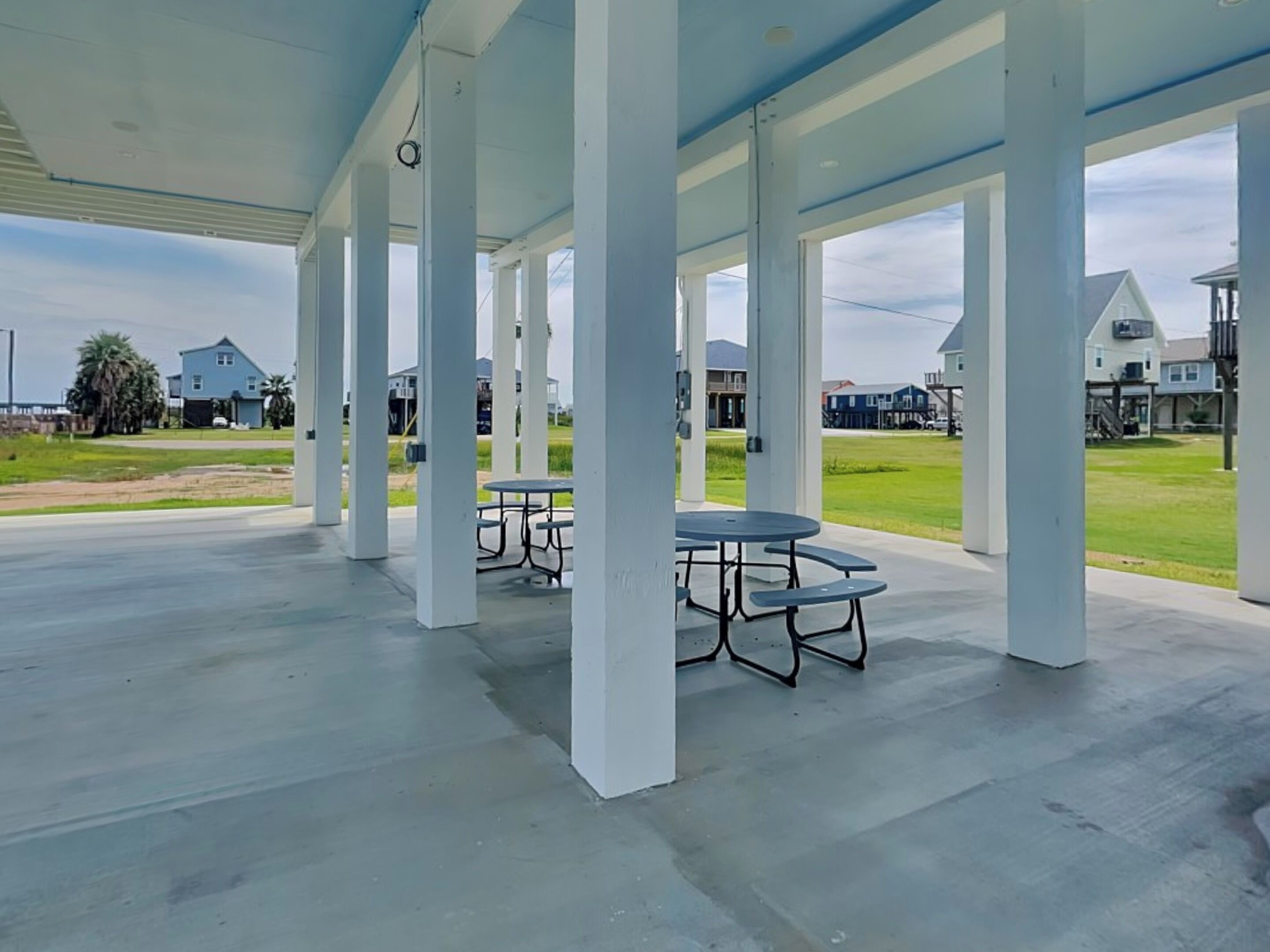 Studio (3 Bedrooms) | Property amenity