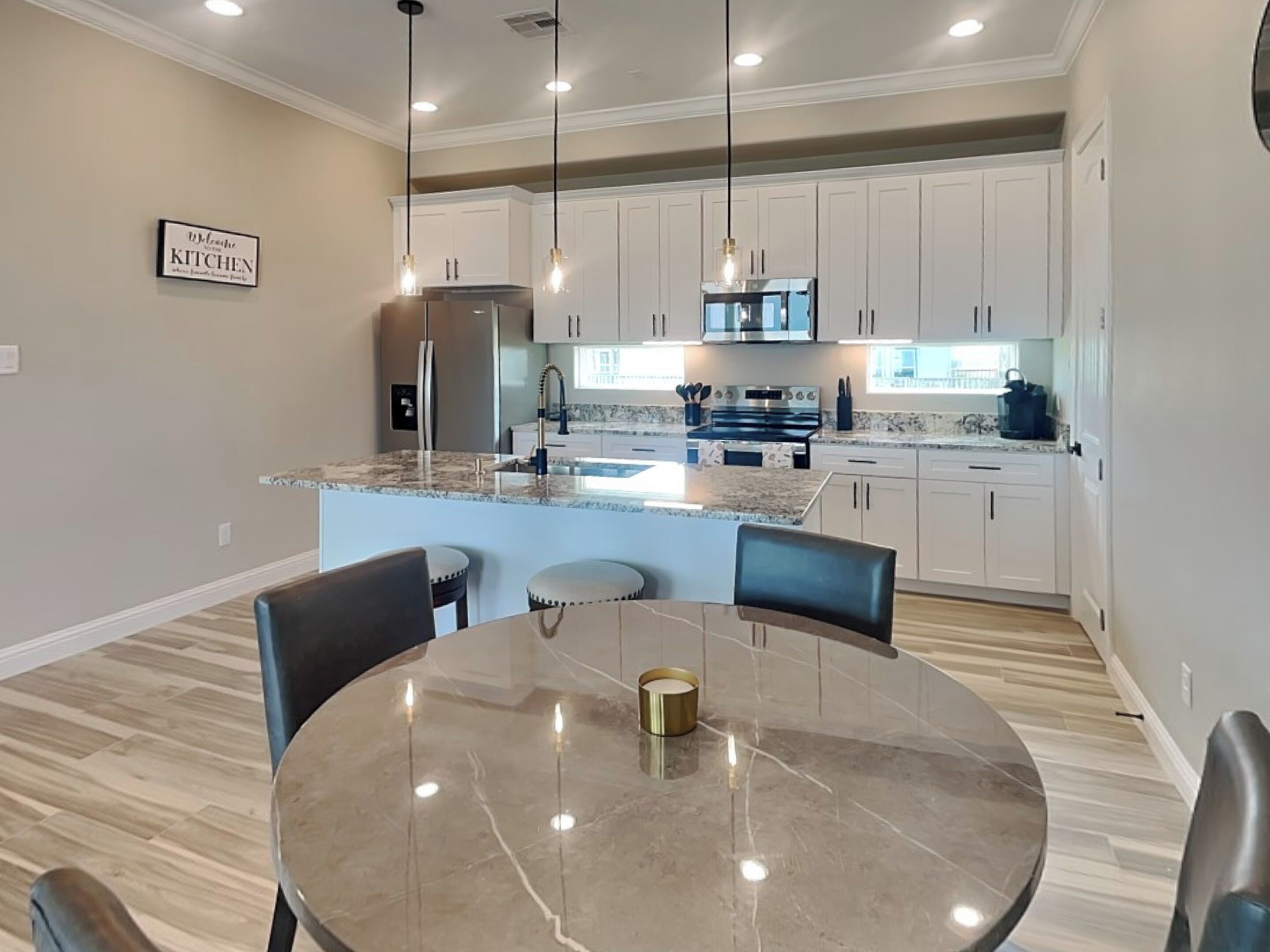 Studio (3 Bedrooms) | Property amenity