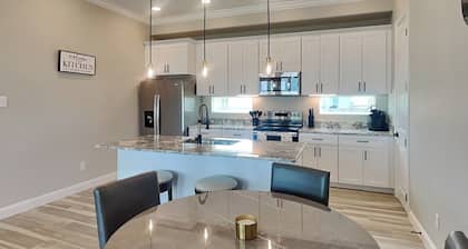 Blissful Blue Oasis by Ryson Vacation Rentals