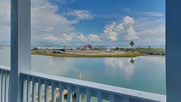 Estudio (3 Bedrooms) | Vista frontal de la propiedad