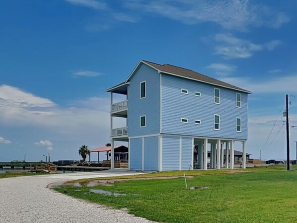 Studio (3 Bedrooms) | Property amenity