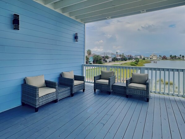 Studio (3 Bedrooms) | Property amenity