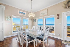 House (4 Bedrooms) | Property amenity