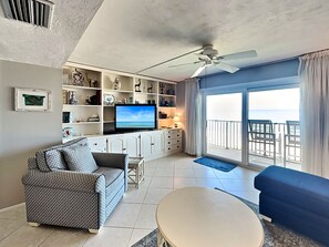Condo (2 Bedrooms) | Property amenity