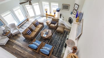 House (4 Bedrooms) | Property amenity