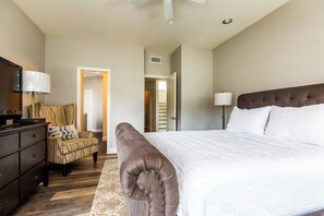 House (4 Bedrooms) | Property amenity