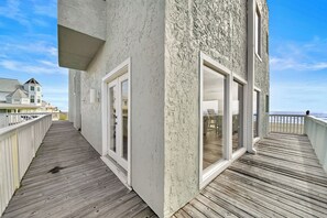 House (4 Bedrooms) | Property amenity