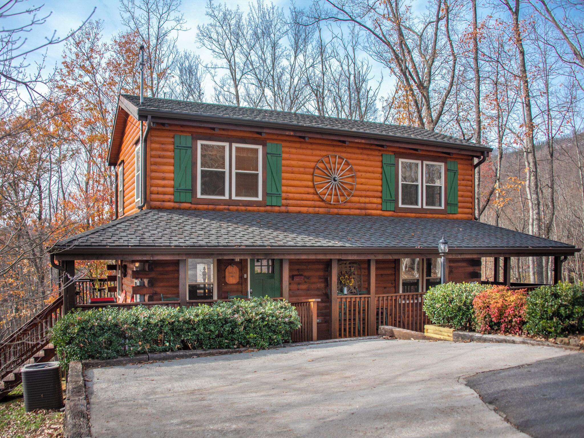 Studio (2 Bedrooms) | Front of property