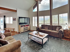 House (4 Bedrooms) | Property amenity