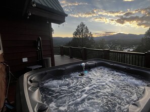 Casa (4 Bedrooms) | Servicio de la propiedad