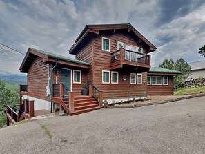 House (4 Bedrooms) | Property amenity