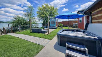 Studio (3 Bedrooms) | Front of property