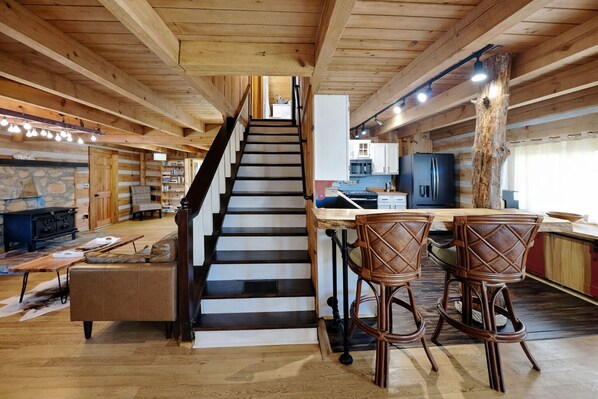 Studio (3 Bedrooms) | Property amenity